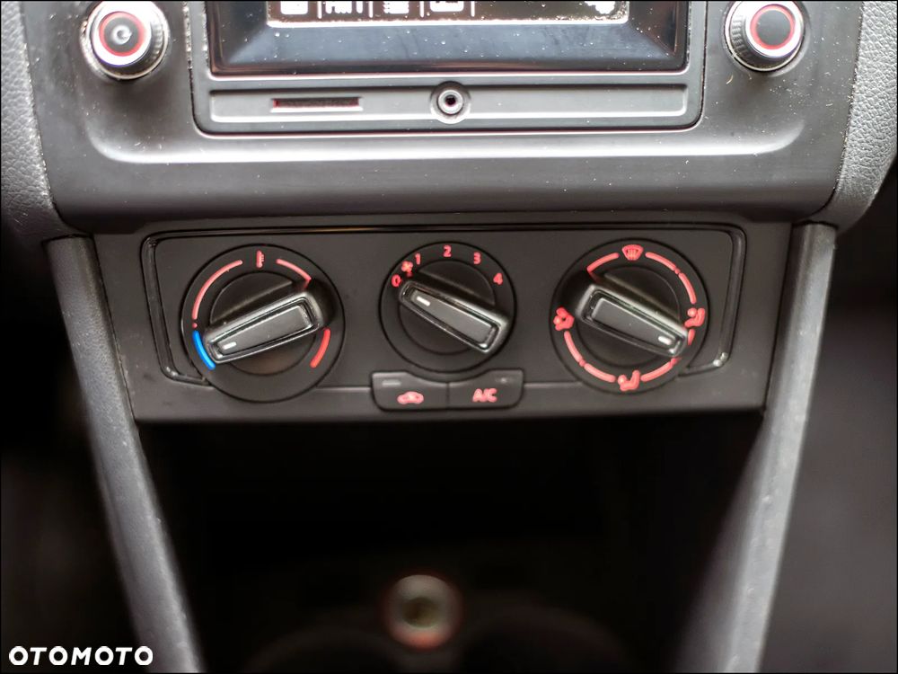 Volkswagen Polo - 25