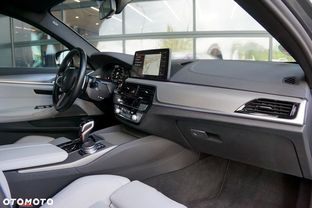 BMW M5 Standard - 25