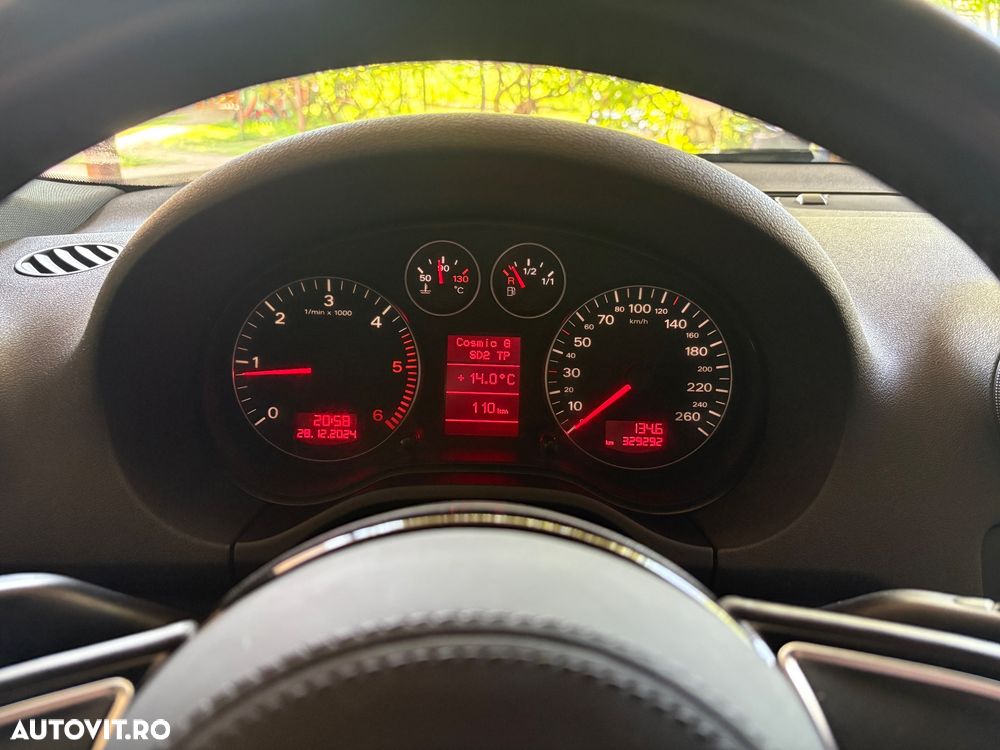 Audi A3 2.0 TDI S Line Sportpaket plus - 10