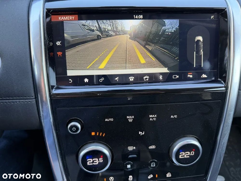 Land Rover Discovery Sport - 11