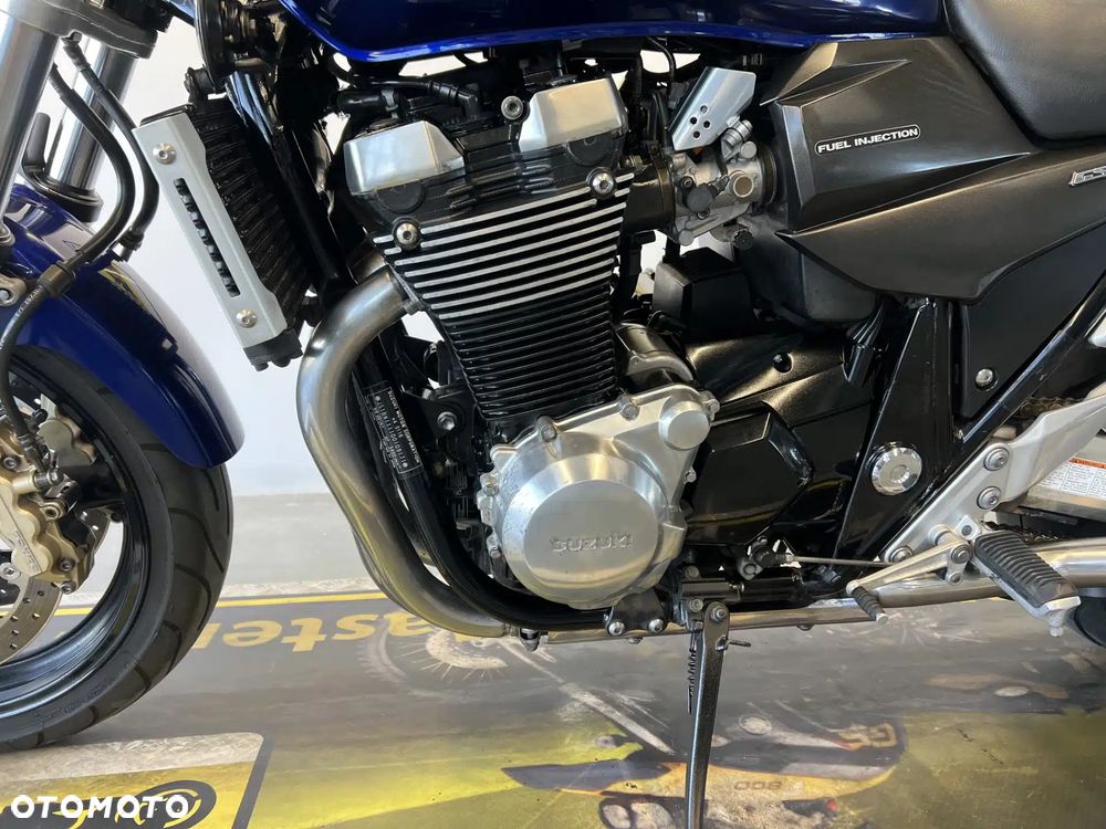 Suzuki GSX - 9