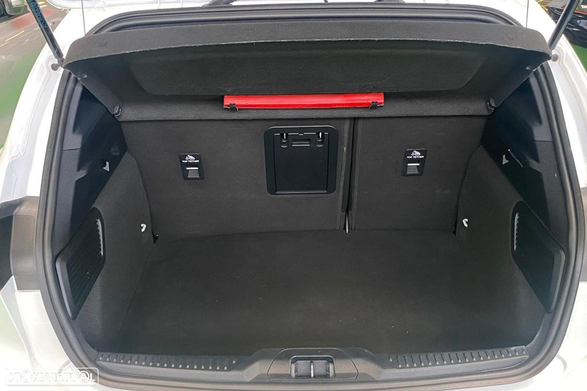 Ford Focus 1.0 EcoBoost MHEV ST-Line Aut. - 15