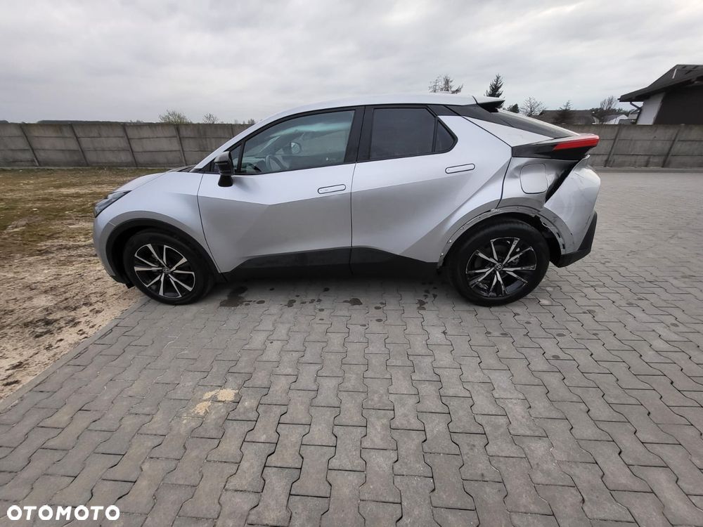 Toyota C-HR - 11