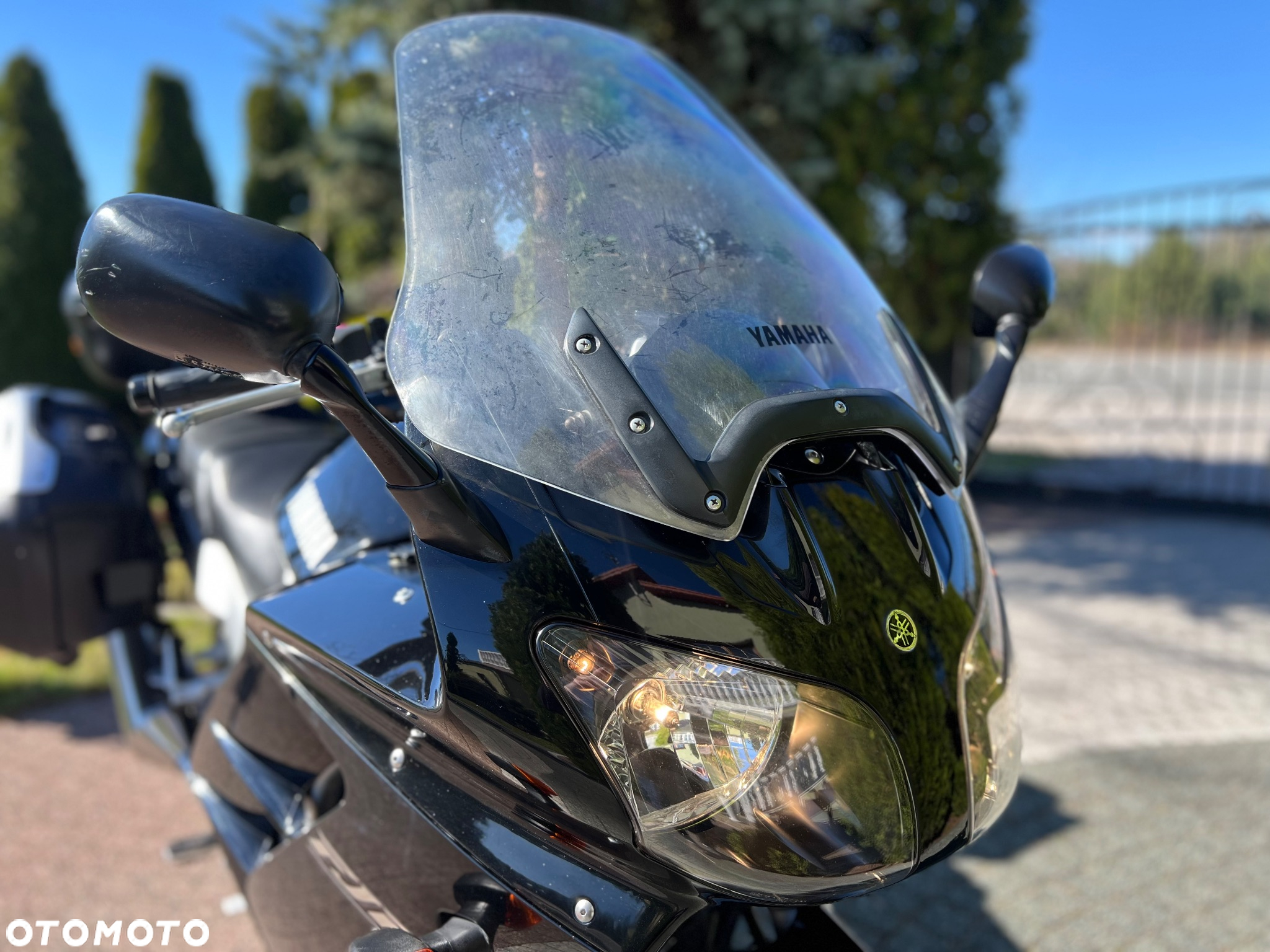 Yamaha FJR - 2