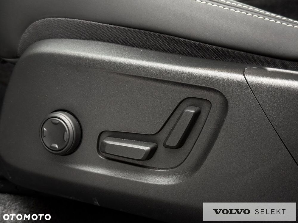 Volvo XC 40 - 21
