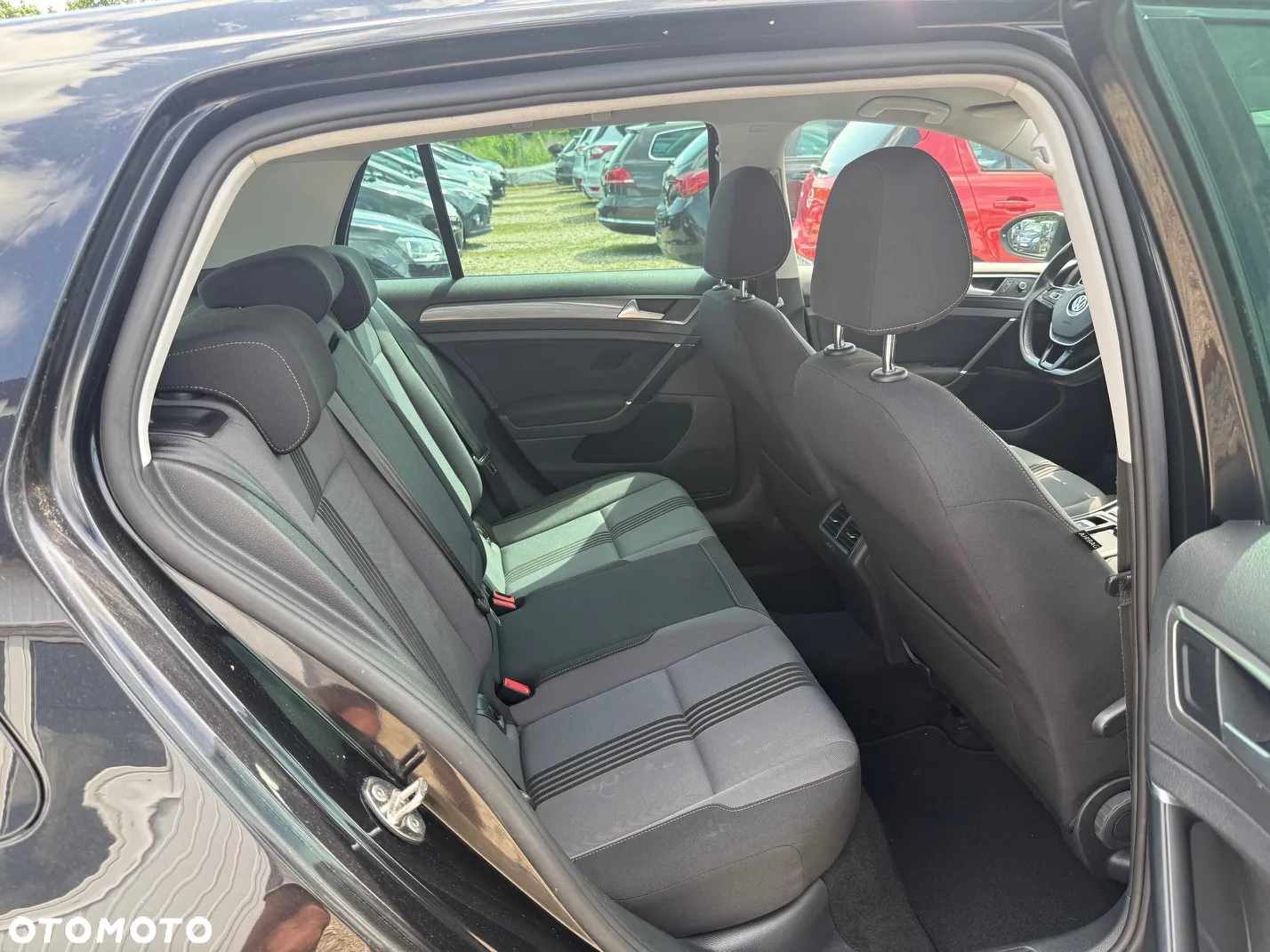 Volkswagen Golf 1.6 TDI BlueMotion Technology Allstar - 20