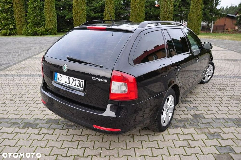 Skoda Octavia 1.6 TDI DPF DSG Elegance - 18