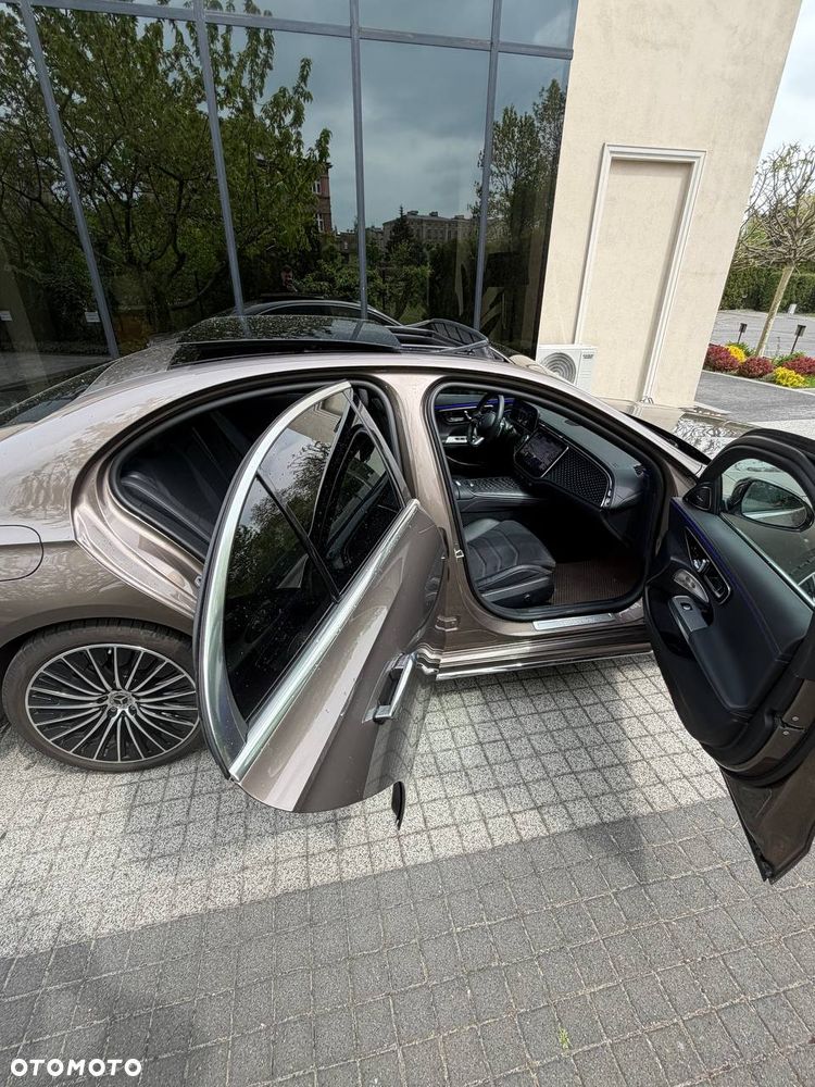 Mercedes-Benz Klasa E 220 d mHEV AMG 9G-Tronic - 8