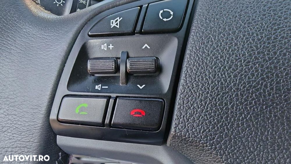 Hyundai Tucson blue 1.7 CRDi 2WD Style - 21