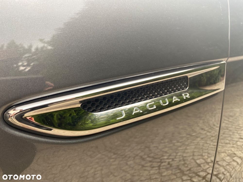 Jaguar F-Pace 2.0 i4D AWD Portfolio - 17