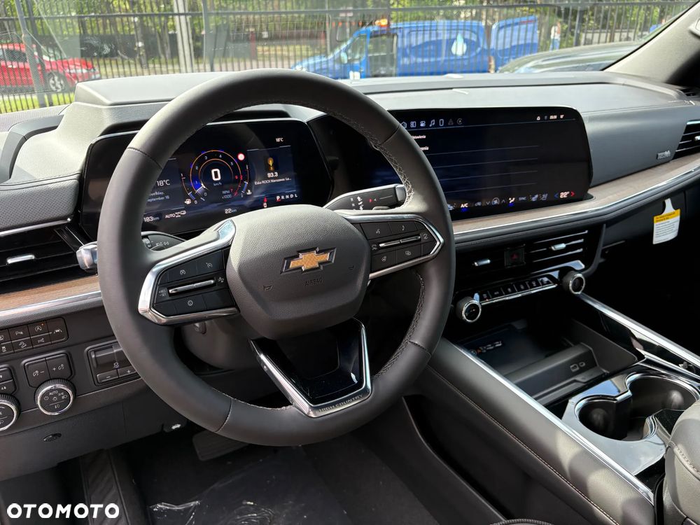 Chevrolet Suburban - 20