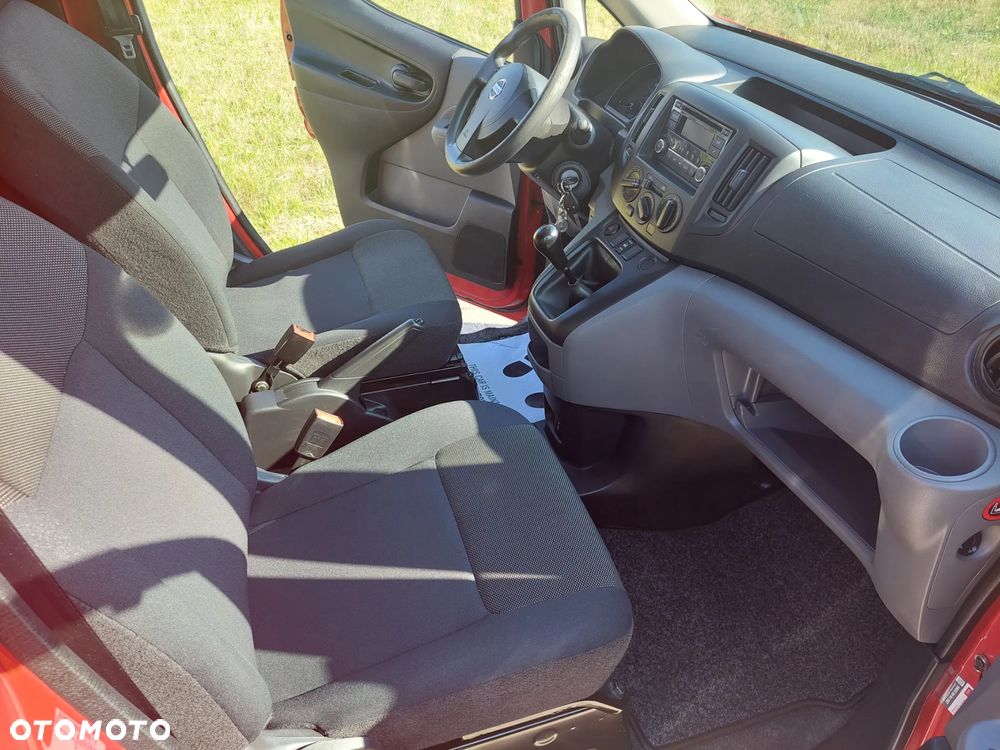 Nissan NV200 - 21