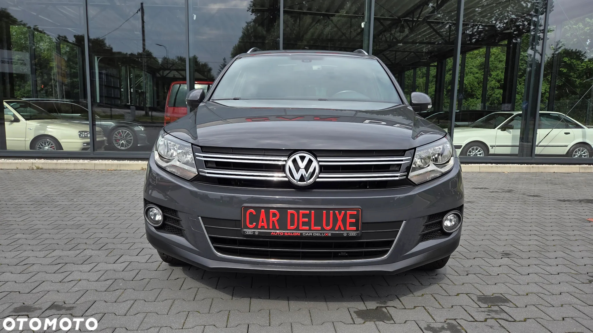 Volkswagen Tiguan 2.0 TDI DPF BlueMotion Technology Lounge Sport & Style - 3
