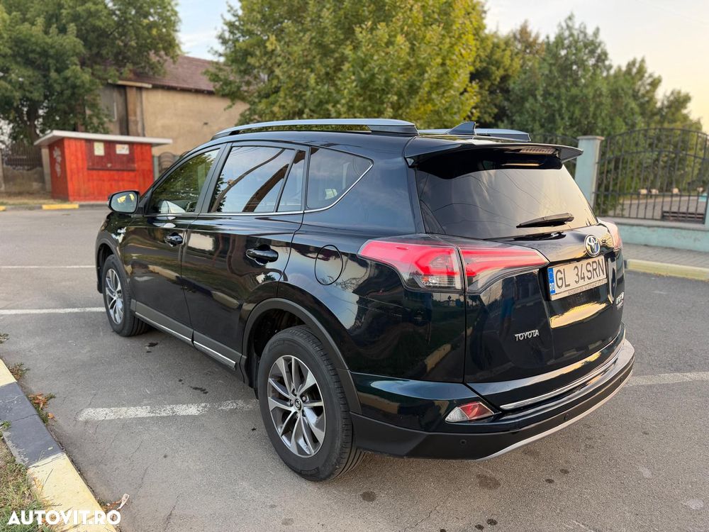 Toyota RAV4 2.5 VVT-iE 4x4 Luxury - 6