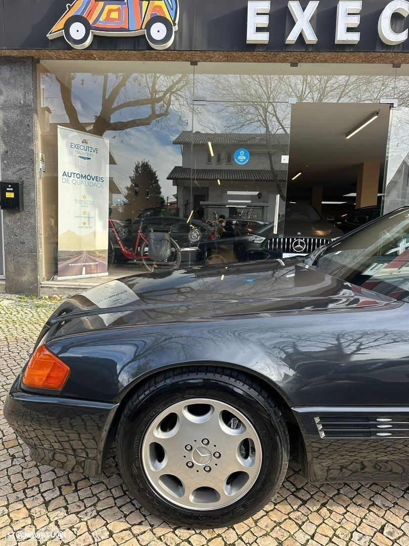 Mercedes-Benz SL 300 - 11