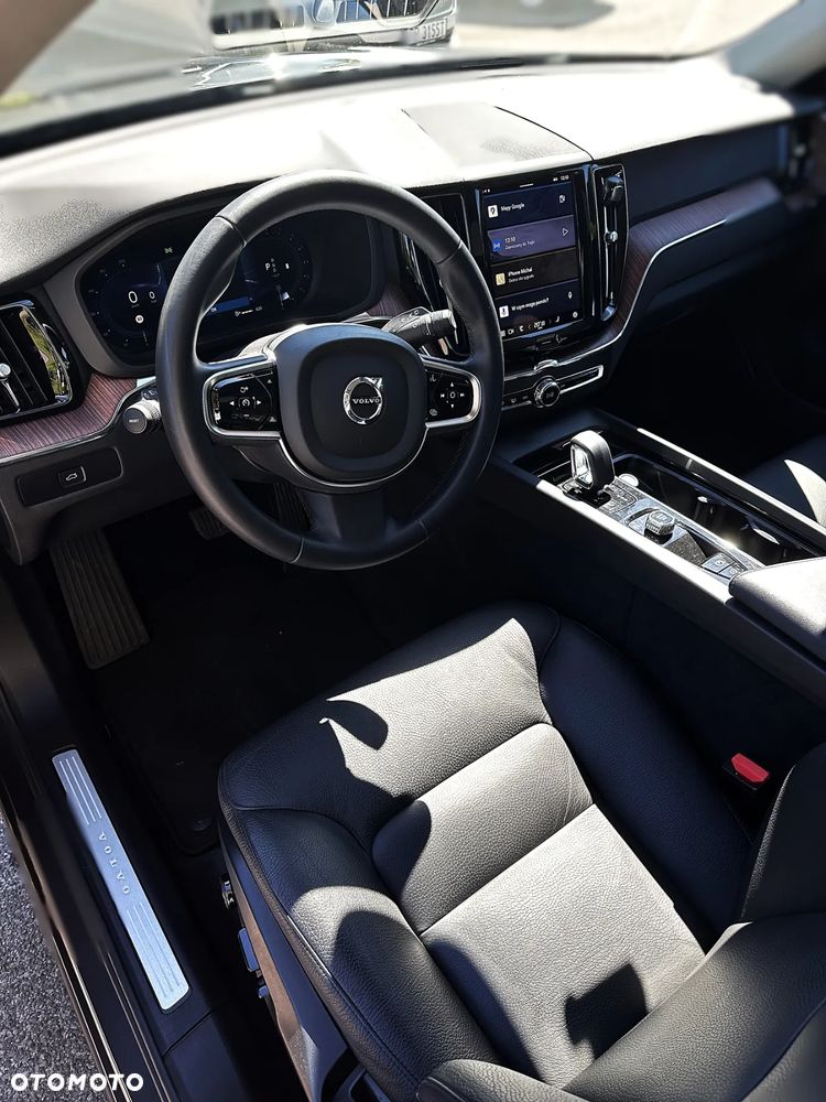Volvo XC 60 B5 B AWD Plus Dark - 15