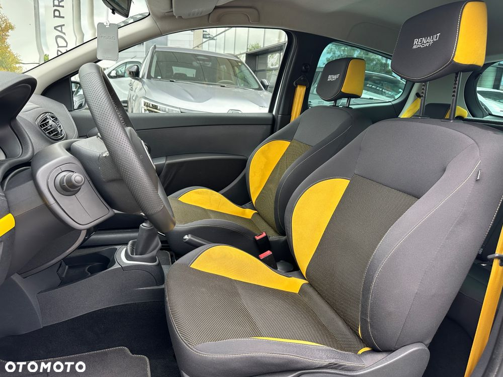 Renault Clio 2.0 16V Sport Euro5 - 11