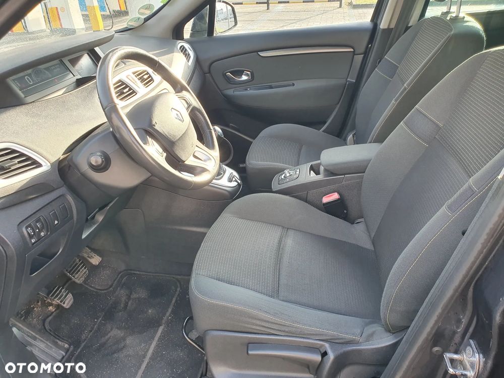 Renault Scenic 1.4 16V TCE Privilege - 10