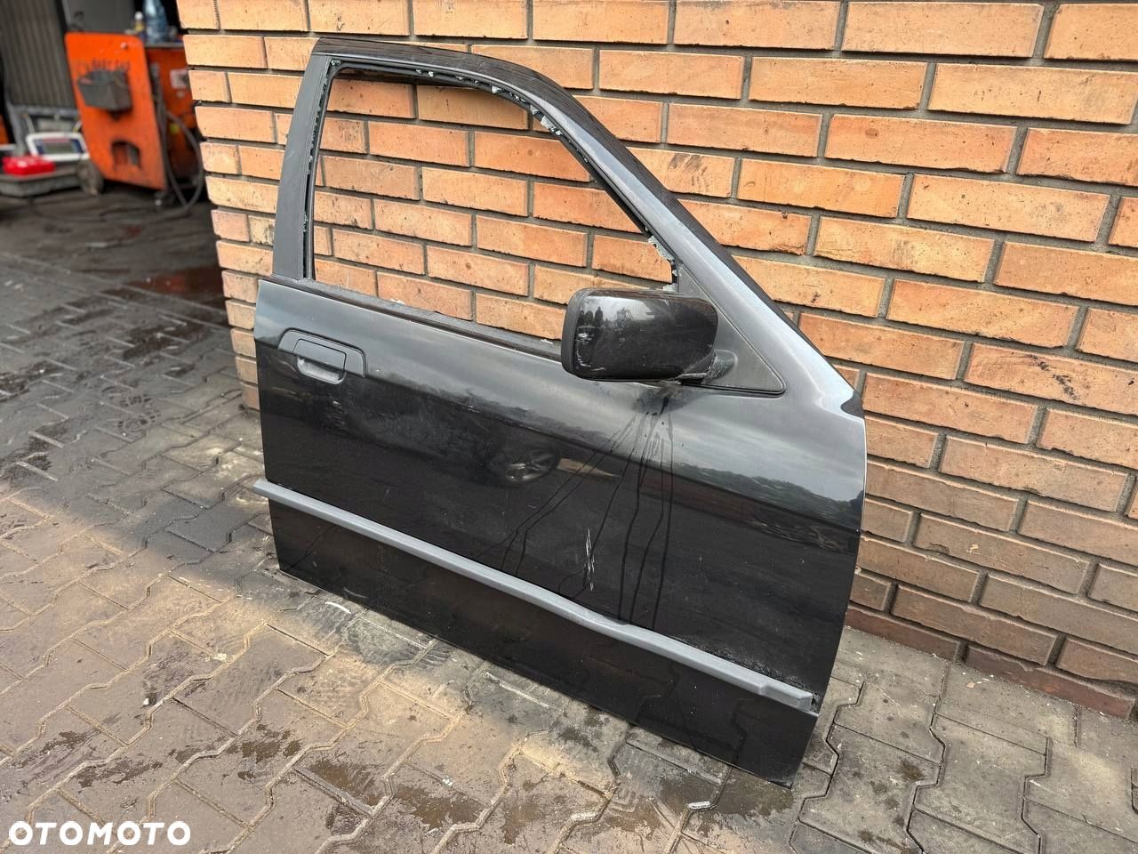 DRZWI PRAWE PRZÓD BMW E36 COSMOSSCHWARZ - 1