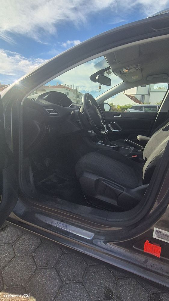 Peugeot 308 SW 1.5 BlueHDi Style - 10