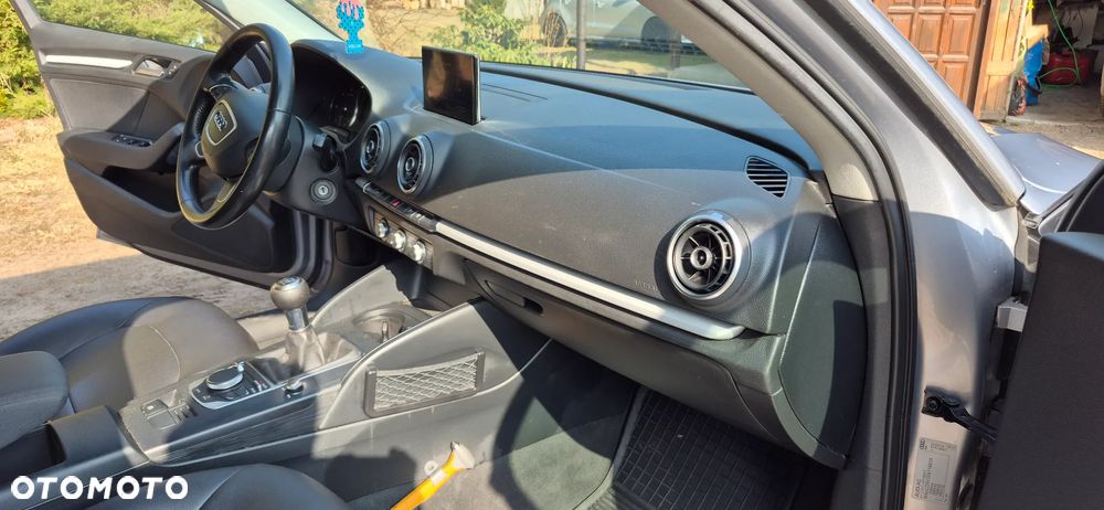 Audi A3 Sportback 1.6 TDI (clean diesel) Attraction - 15