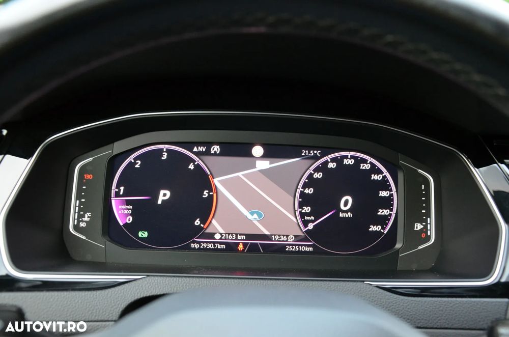 Volkswagen Passat - 36