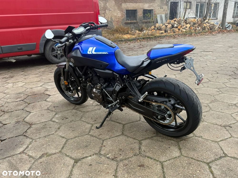 Yamaha MT - 7