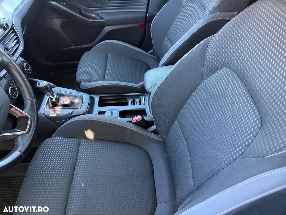 Ford Focus 1.0 EcoBoost Titanium Business - 11