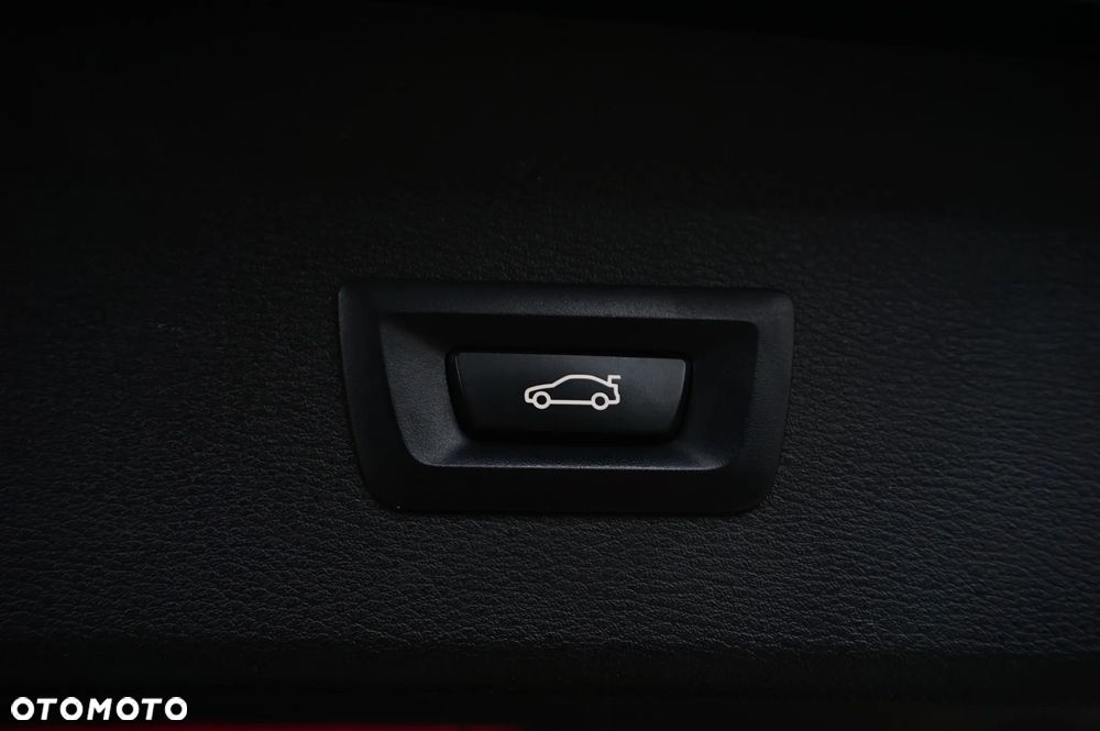 BMW X1 sDrive18d Advantage - 22