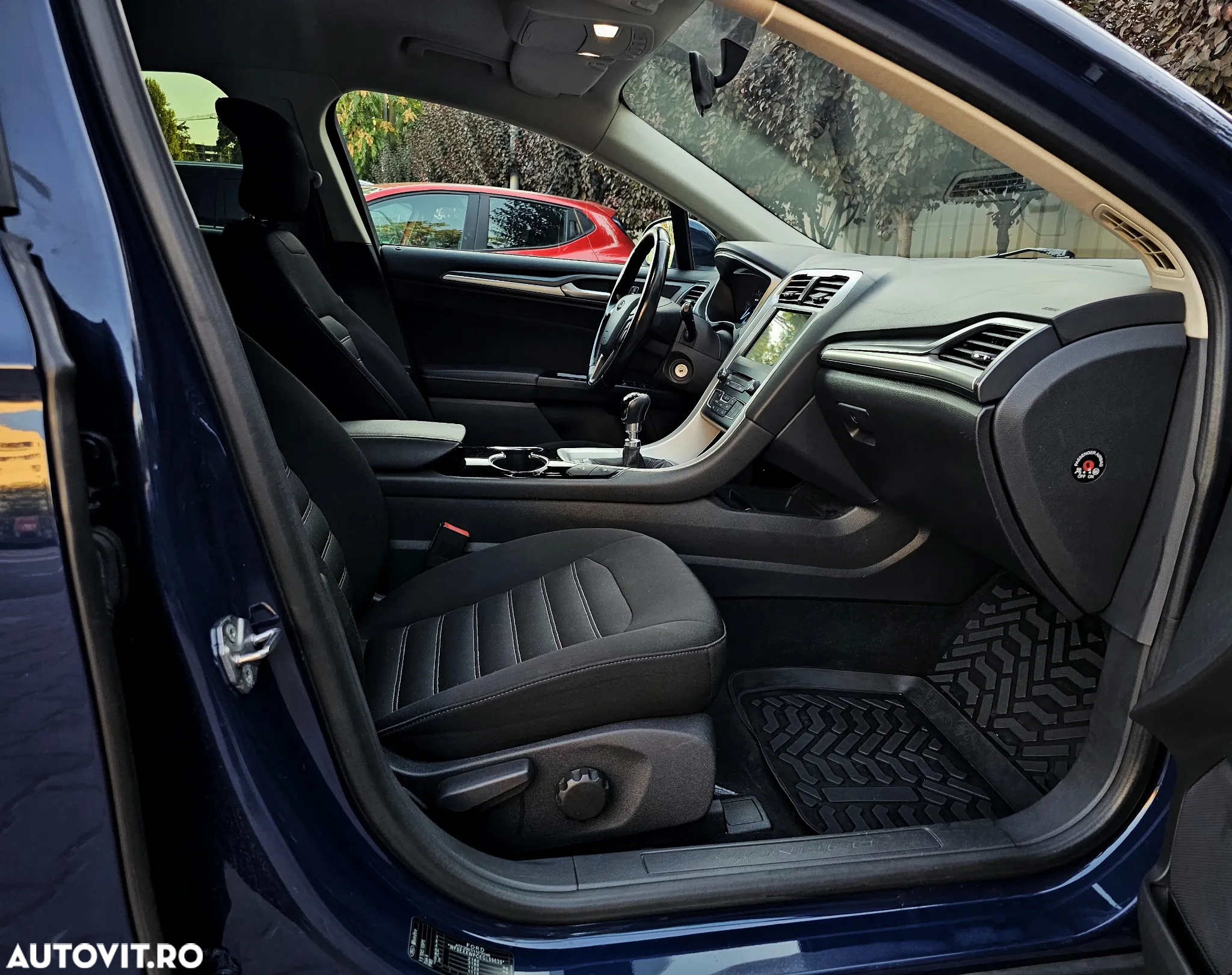 Ford Mondeo - 8