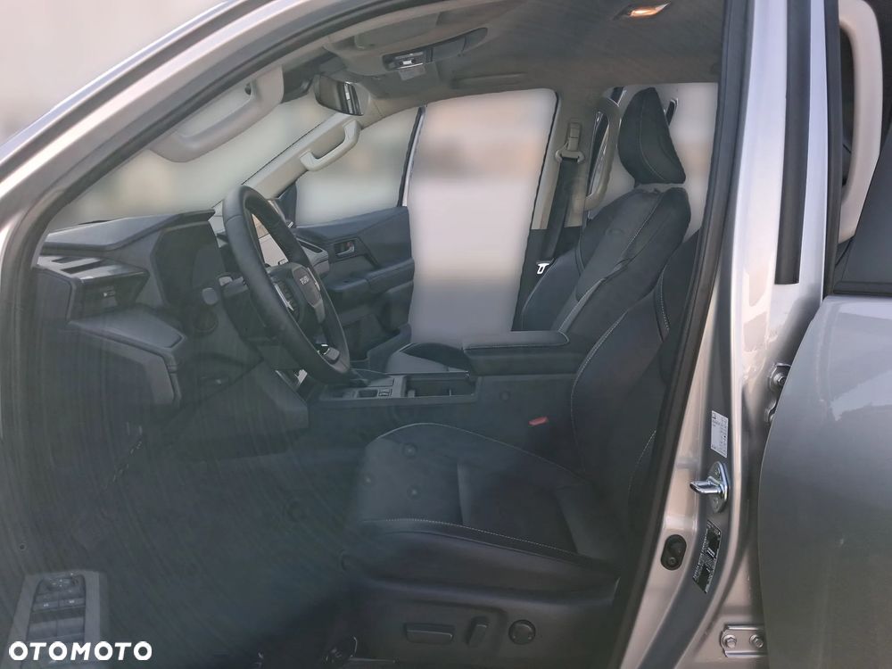Toyota Hilux - 14