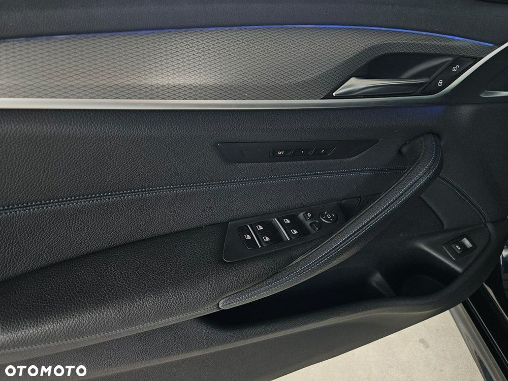 BMW Seria 5 - 13