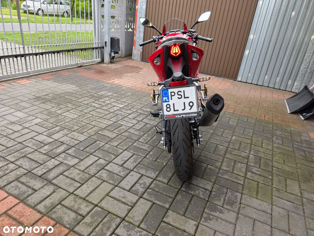 QJMOTOR SRK 125R - 4