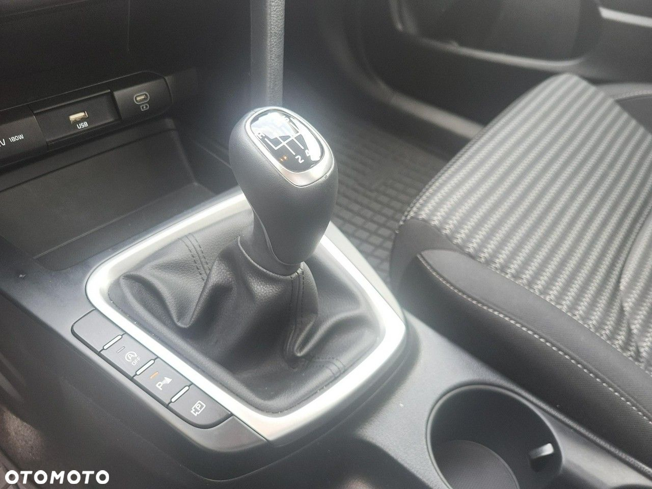 Kia Ceed - 15