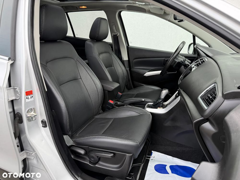 Suzuki SX4 S-Cross 1.4 T Premium 4WD - 23