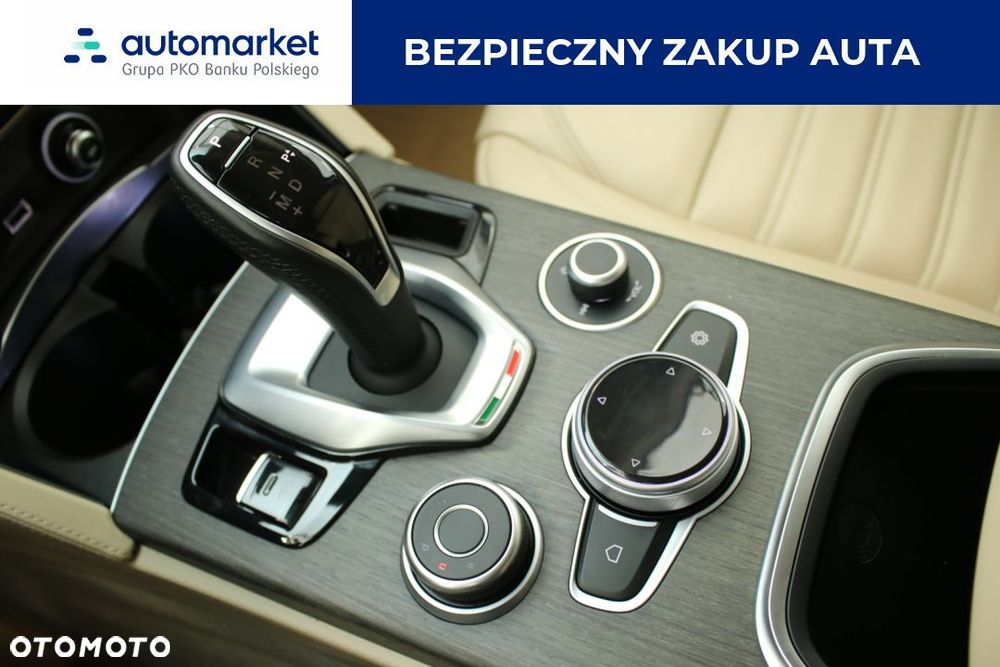 Alfa Romeo Stelvio 2.0 Turbo 6C Villa D'este Q4 - 20