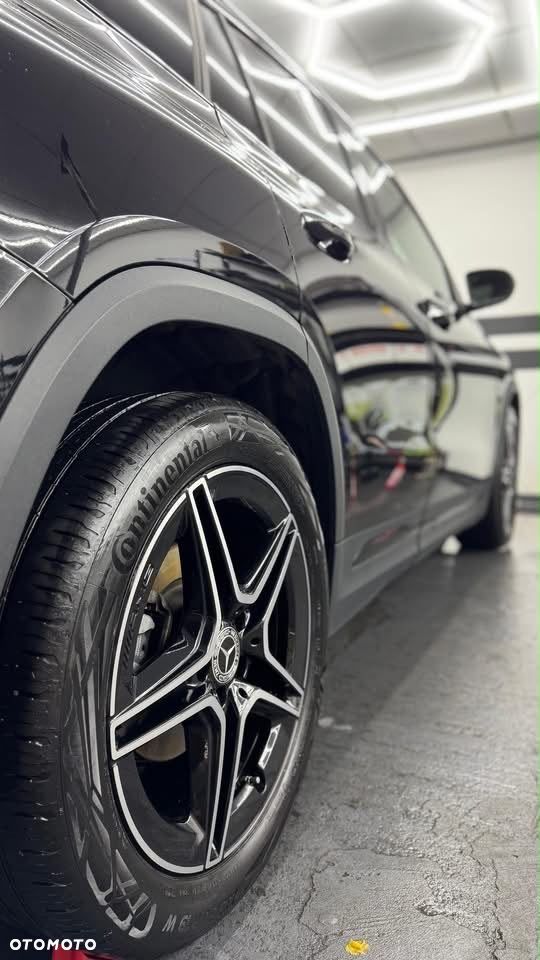 Mercedes-Benz GLA 200 AMG Line - 4