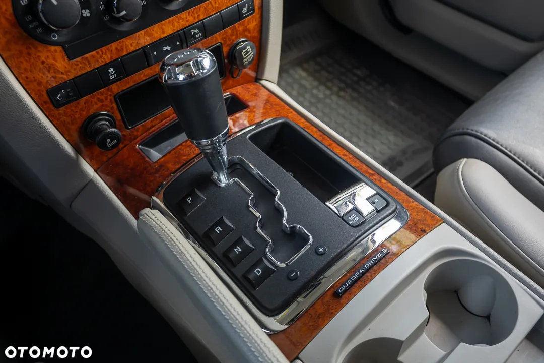 Jeep Commander 3.0 CRD DPF Automatik Overland - 31