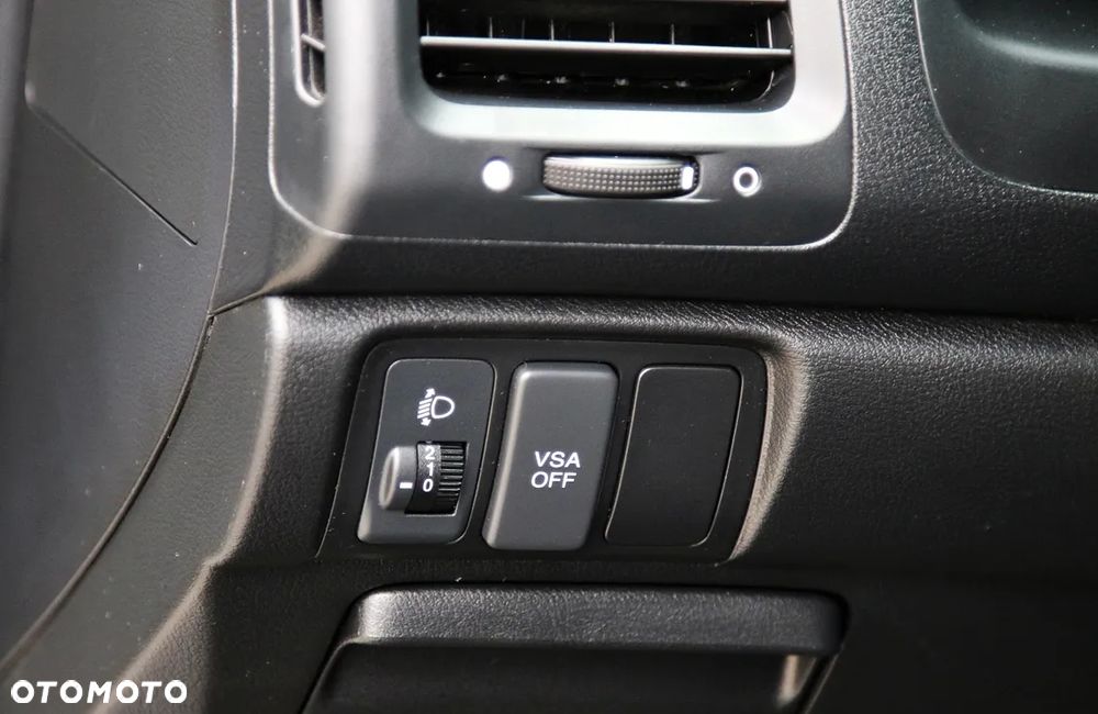 Honda Accord 2.0 Comfort - 16