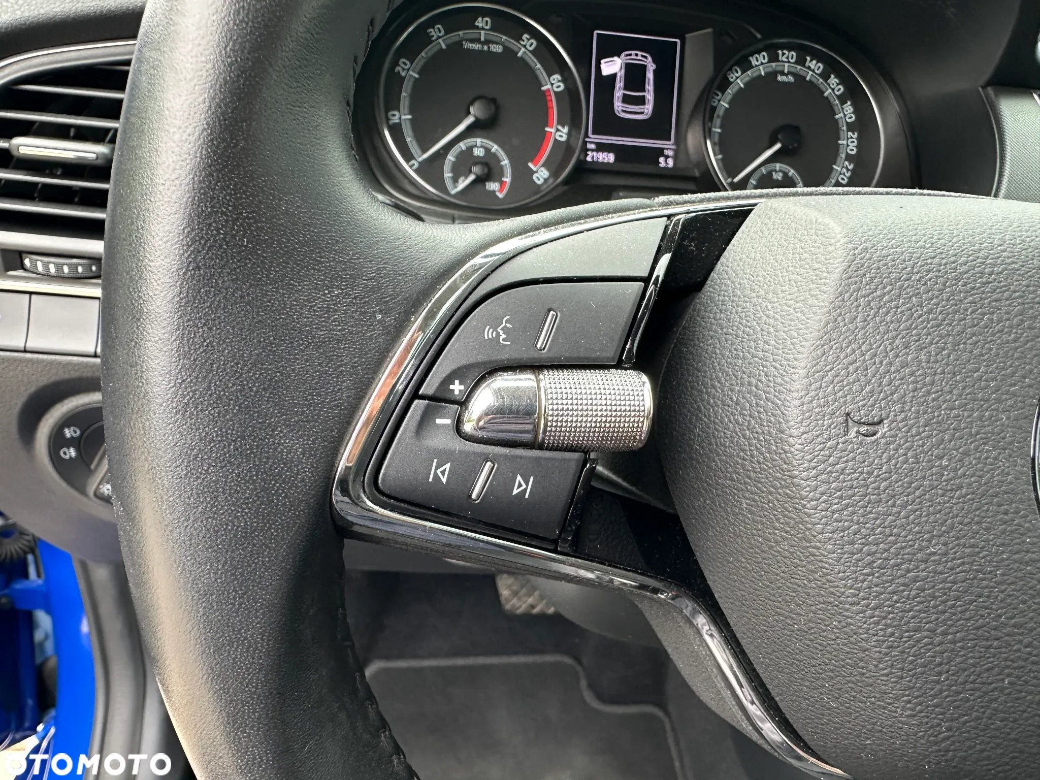 Skoda Fabia 1.0 TSI Ambition DSG - 27