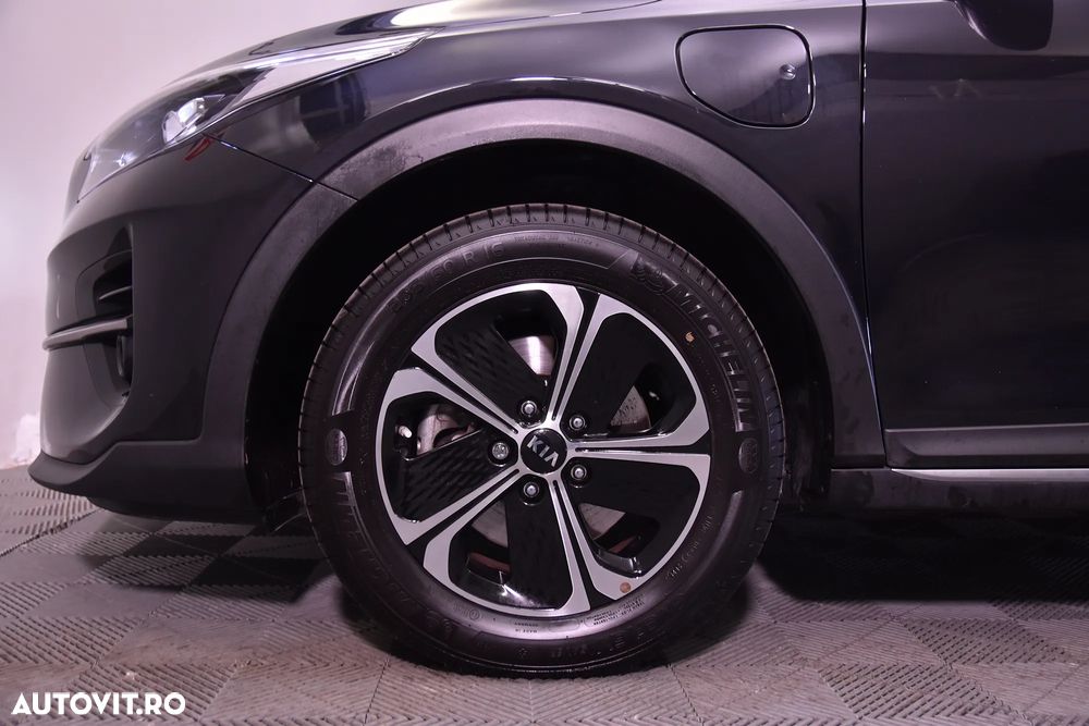 Kia XCeed - 13