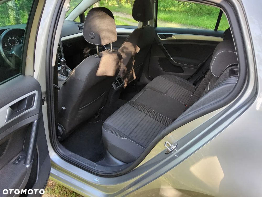 Volkswagen Golf 2.0 TDI BlueMotion Technology Edition - 7