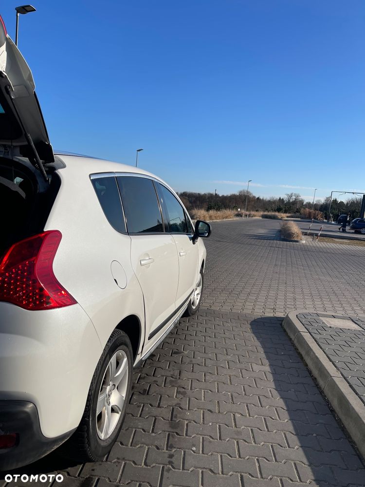 Peugeot 3008 HDi FAP 110 EGS6 Tendance - 8
