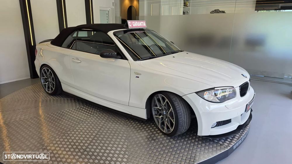 BMW 118 d Limited Edition Lifestyle c/ M Sport Pack - 21