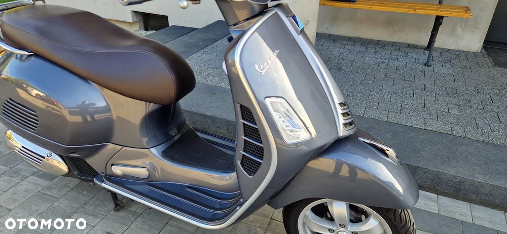 Piaggio Vespa - 14