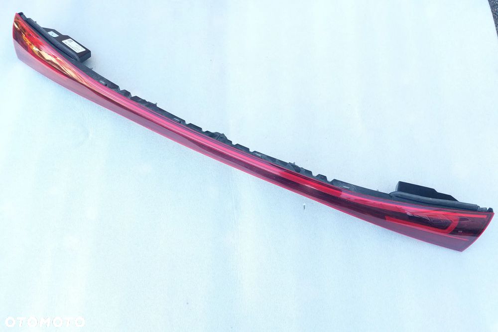 MERCEDES EQA A2439062900 LAMPA Z KLAPY - 1