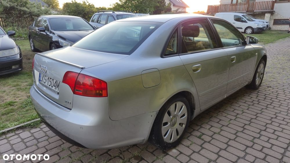 Audi A4 Limousine - 3
