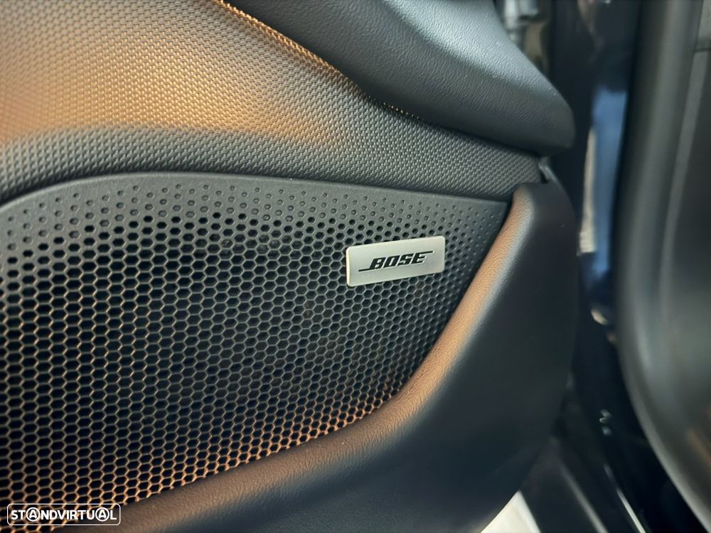 Porsche Taycan Bateria Performance Plus - 17