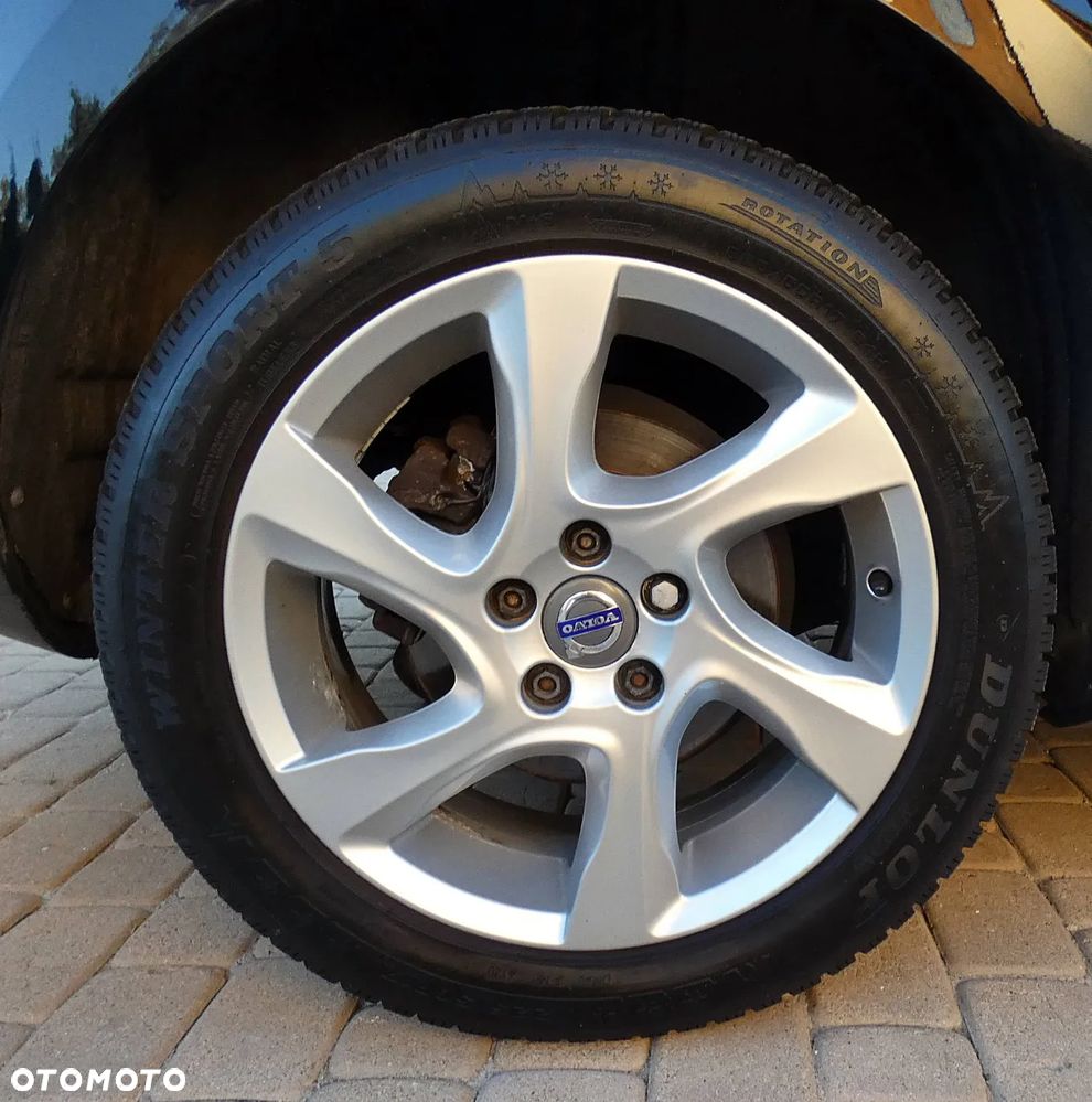 Volvo V40 D3 Drive-E Momentum - 24