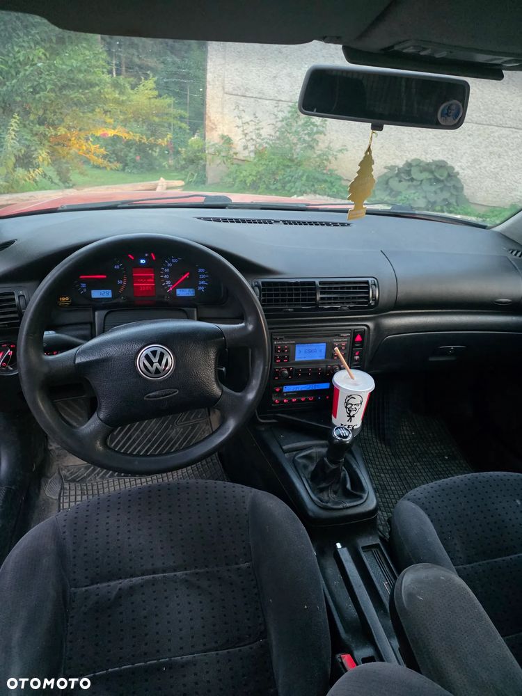 Volkswagen Passat 1.9 TDI - 11